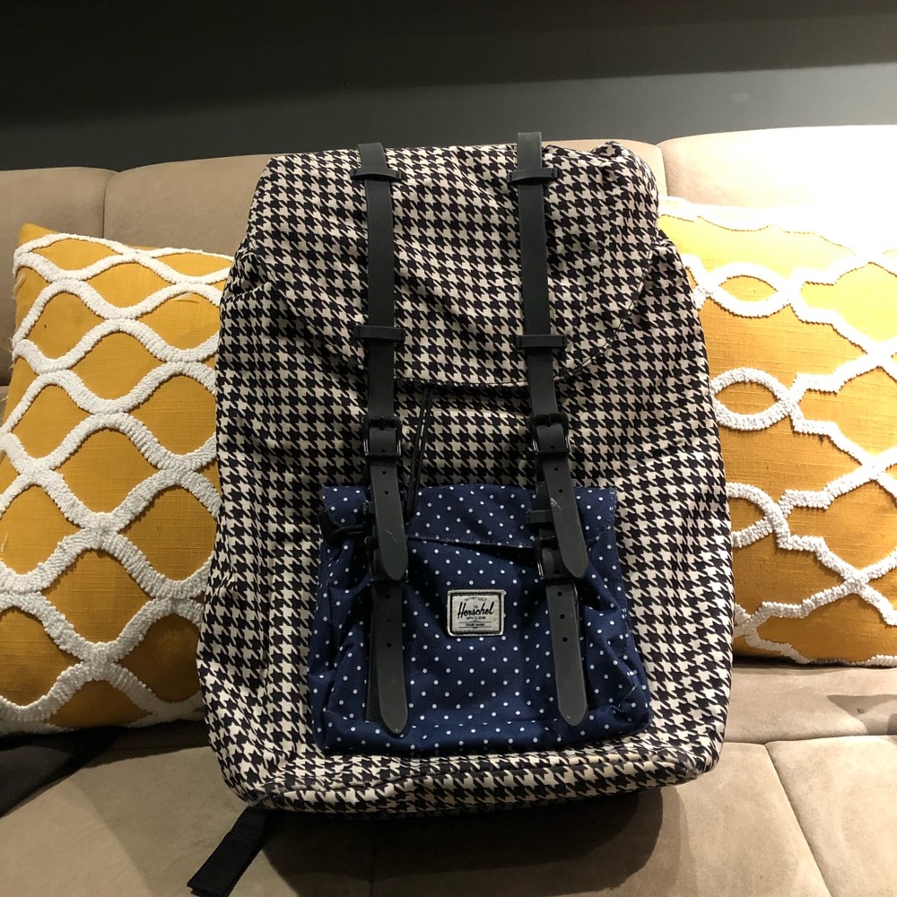 Herschel Little America Houndstooth 24L Backpack